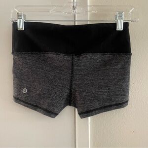 Lululemon shorts size 4